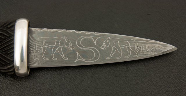 Pictish Wolves Engraved Sgian Dubh